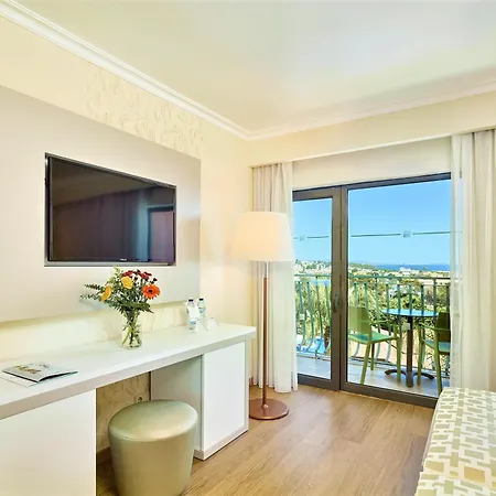 바이아 그란데 4*