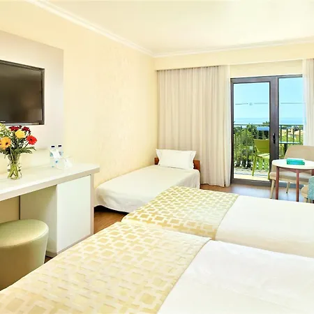 호텔 바이아 그란데 4*