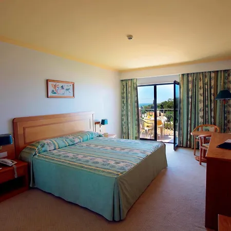 바이아 그란데 호텔