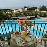 Baia Grande Hotel 4*