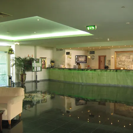 Отель Baia Grande 4*