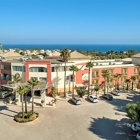 Baia Grande מלון 4*