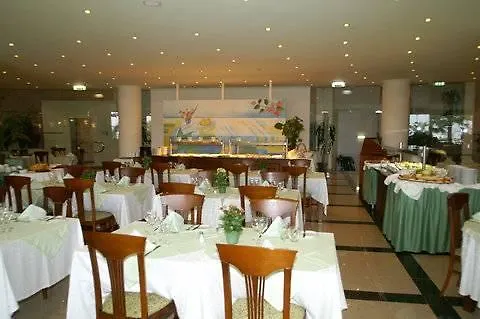 Szálloda Baia Grande 4*